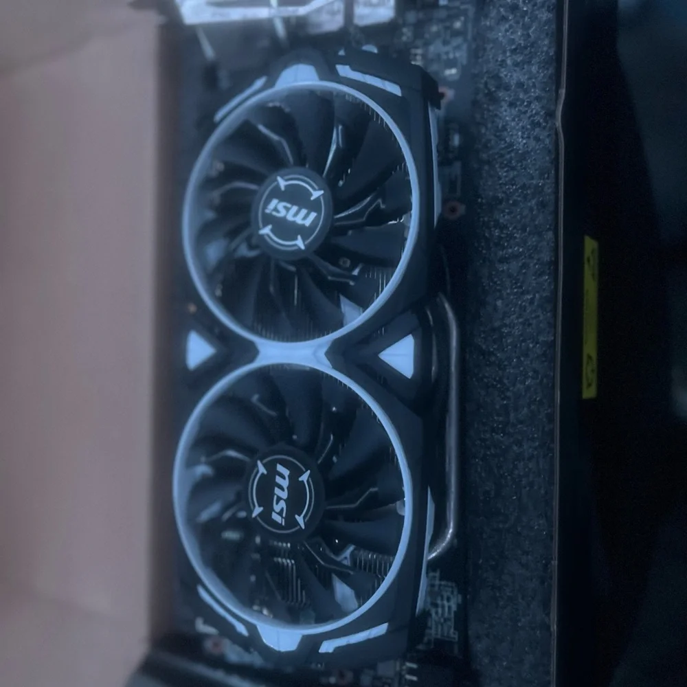AMD Radeon RX 5600 XT *6GB*- Phantom Gaming